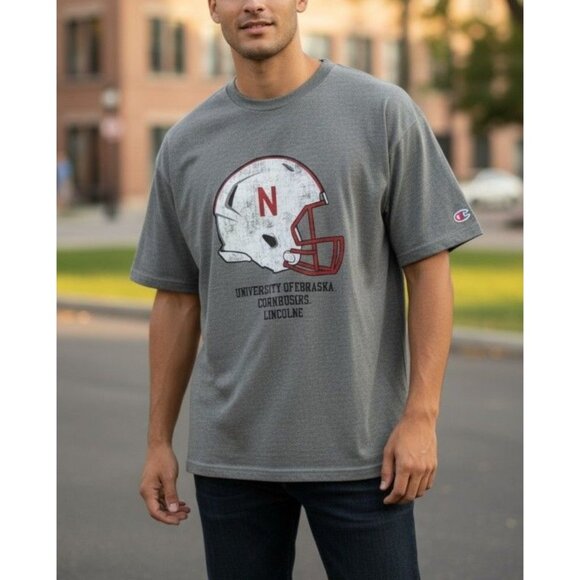 Vintage University Of Nebraska Cornhuskers Football Helmet Graphic T Shirt - Picture 1 of 10